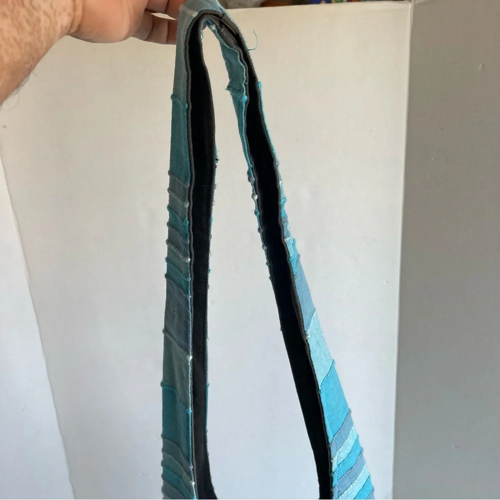 Hippie Sling Crossbody Bag - Picture 9 of 14